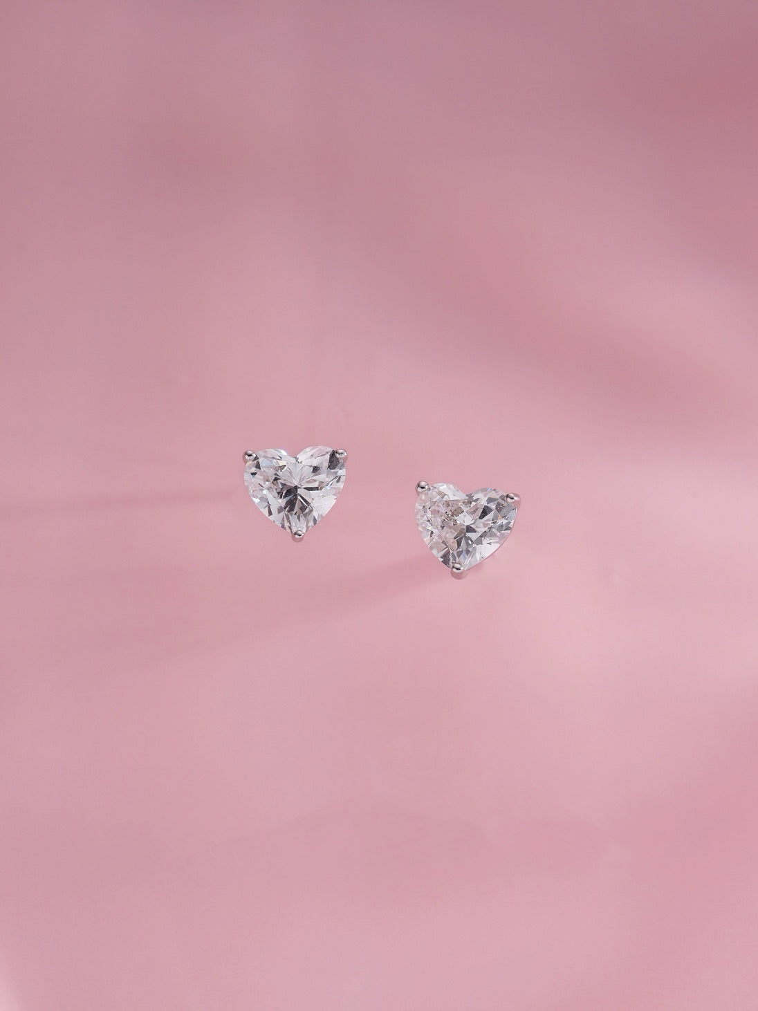 Timeless Heart-Shaped Zircon Stud Earrings – 1 Carat, S925 Sterling Silver