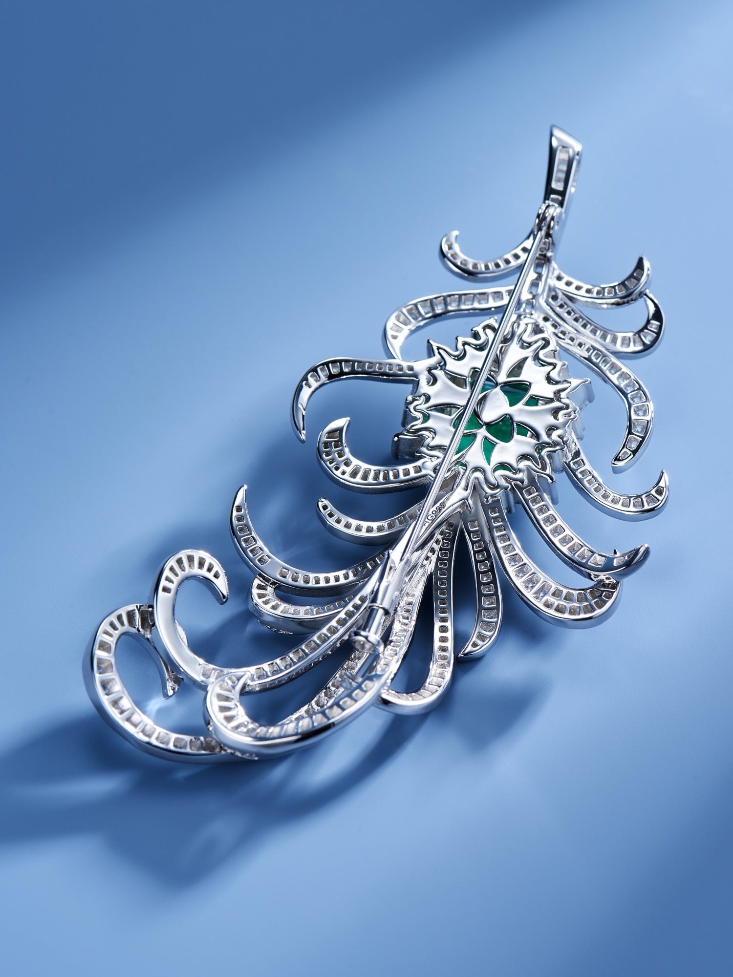 Versatile Elegance: 4CT Lab-Created Colombian Emerald & Green Spinel Feather Brooch-Necklace