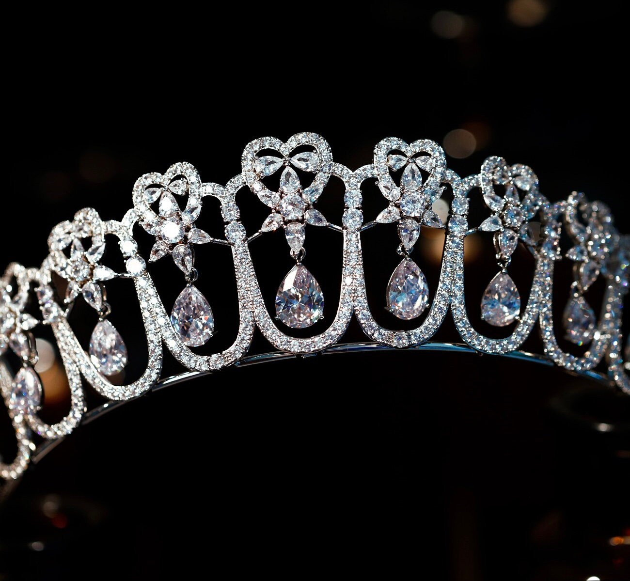 Regal Hearts and Teardrops Tiara - Sparkling Zirconia Crown for Weddings and Pageants