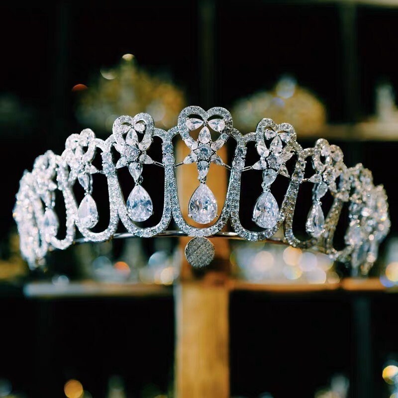 Regal Hearts and Teardrops Tiara - Sparkling Zirconia Crown for Weddings and Pageants