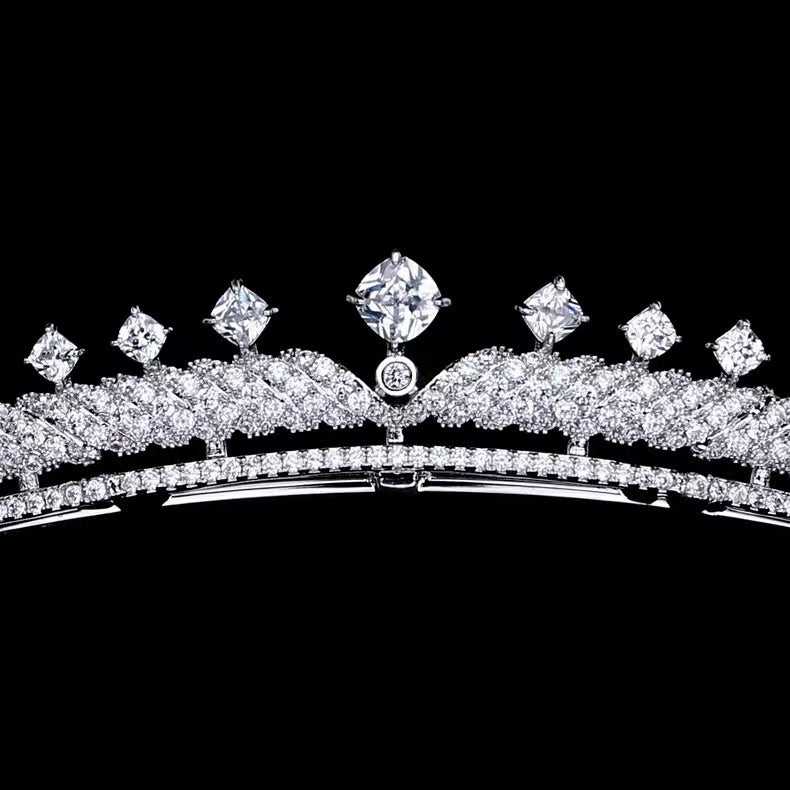 Exquisite Bridal Tiara with Natural Zircon - White Gold Plated, Elegant Wedding Headpiece - Ideal Wedding Gift